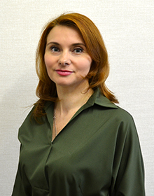 Заместитель главного врача по кадрам Иванова Наталья Евгеньевна